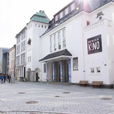 Apartment 200m To Torgalmenningen & 20 Sqm Terrace Bergen
