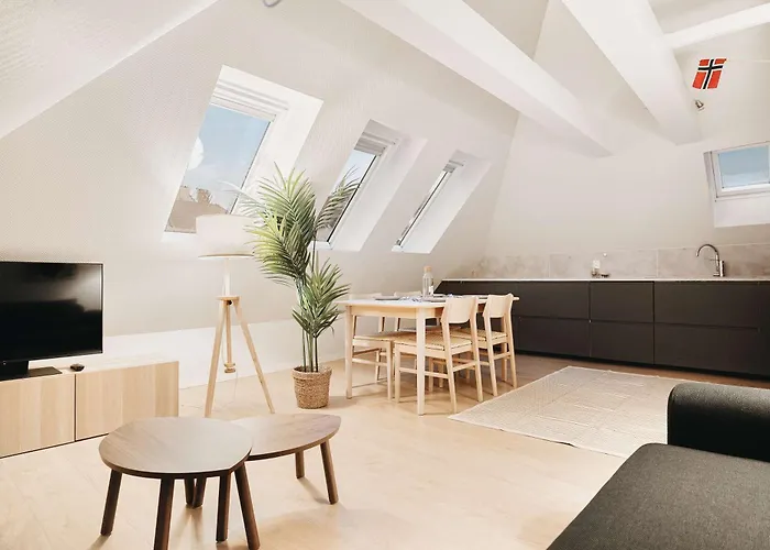 200m To Torgalmenningen & 20 Sqm Terrace Apartment *